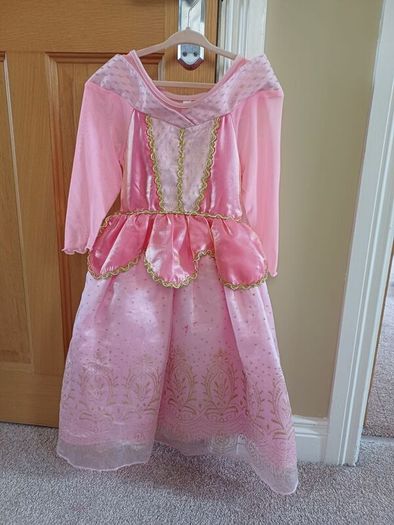 girl's dress up fancy dress costumes and accessories