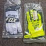 mtb gloves Image 2