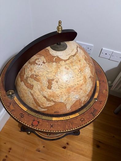 Decorative Globe Bar Cabinet / Zodiac Table  120