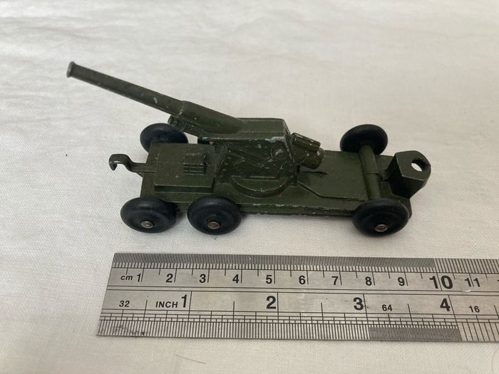 Tootsietoy anti cannon trailer. Made in USA