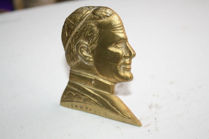 Vintage brass John Paul II H-3"
