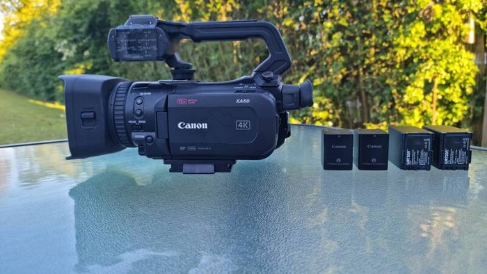Canon XA50