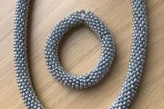 Necklace and bracelet set