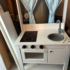 Kids kitchen