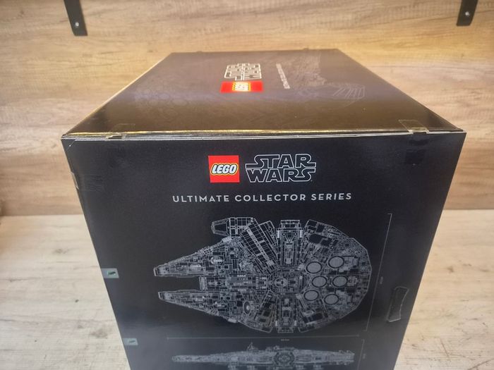 Lego 75192 UCS Millennium Falcon