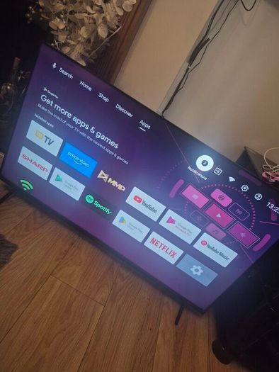 Sharp 40" smart tv perfect condition