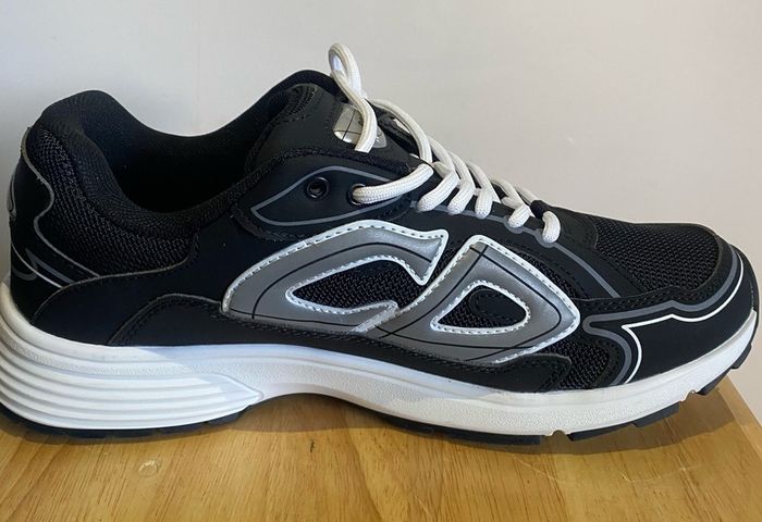 Dior B30 Black & White
