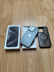 Apple iPhone 15 pro 128gb titanium black unlocked
