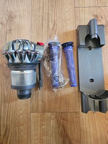 Dyson V8 accessories