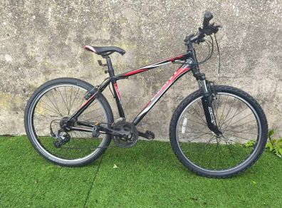 19" Giant Alux 6000 Mountain Bike