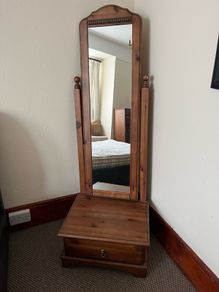 mirror