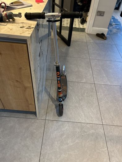 Micro Scooter