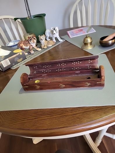 Incense box and sticks