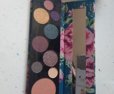 too glam eyeshadow palette