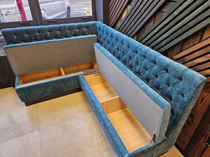 Chesterfield Style Dining Bench with Storage
