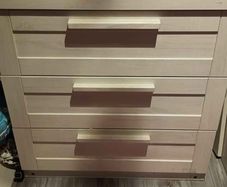 Selling a Mamas & Papas Atlas 3-drawer dresser and changer unit in the beautiful Nimbus White (light wood-grain) finish. It is a fantastic, sturdy piece of furniture perfect for a nursery or child's bedroom.The drawers are very deep and offer excellen