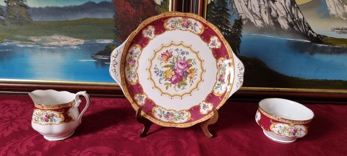 Antique 21 Piece Royal Albert Lady Hamilton Bone China Tea Set For 6 Person Setting Made In England