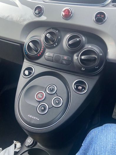 Abarth 595 2019