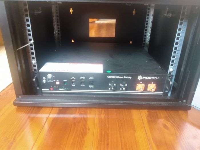 Pylontech 2.4kWh Lithium Solar Battery + Cabinet