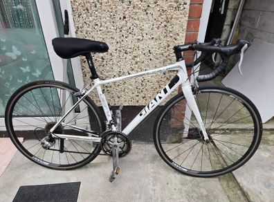 giant racer bike