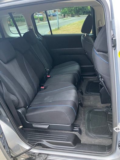Mazda Mazda5 2011