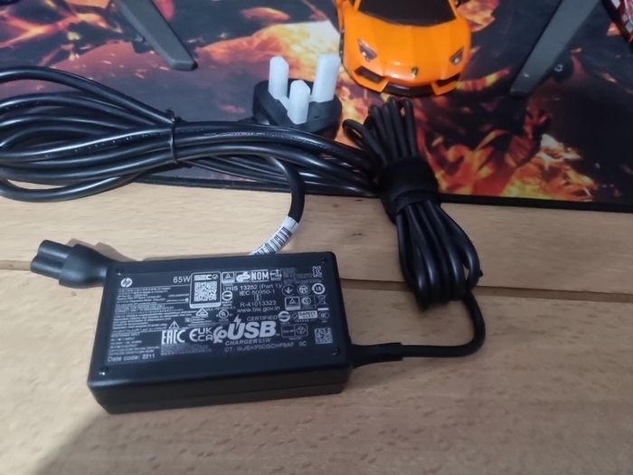 hp laptop charger C tipe brand new 65W 7  Available