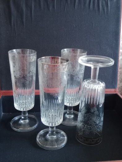 Vintage Etched Glass with Silvered Collar Champagne Flutes x 4