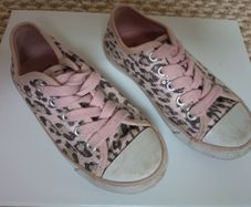 Girls Trainers
