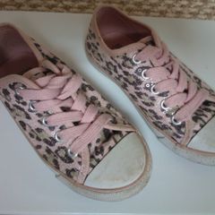 Girls Trainers