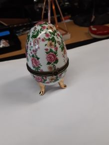 Egg trinket box