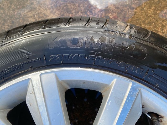 2014 VOLKSWAGEN PASSAT alloys wheels & Tyres
