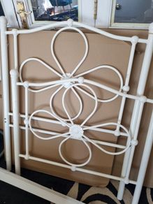 Laura Ashley bed