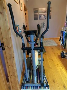 Cross Trainer