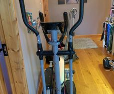 Cross Trainer