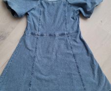 Girls H&M denim dress. Size 9-10yrs