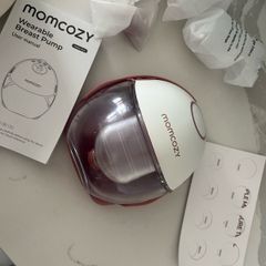 Momcozy M6 breast pump