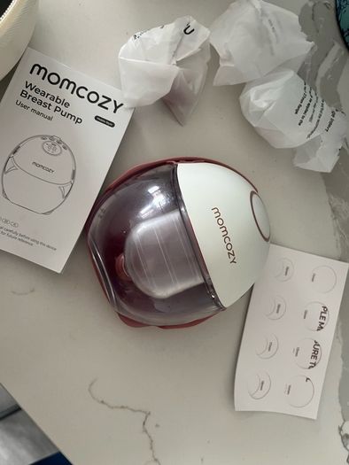 Momcozy M6 breast pump