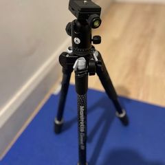 MANFROTTO camera stand never used like new