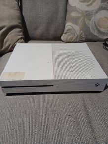 Xbox One S (broken)