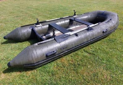 Inflatable boat