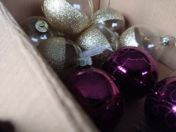 x1 Box of x12 Glass Baubles