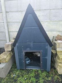 dog kennel
