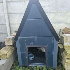 dog kennel
