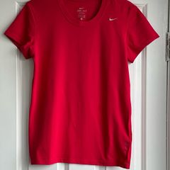 Nike tshirt - sz m