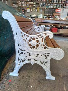 Cast iron Garden Bench 5' long