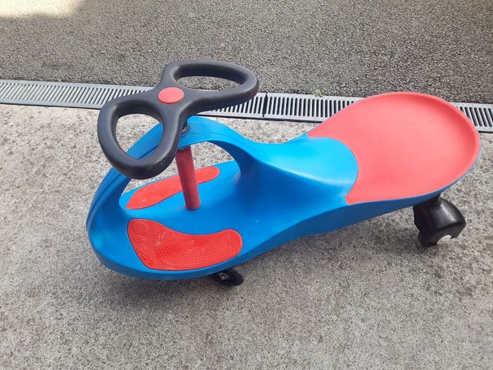 Wiggle Car