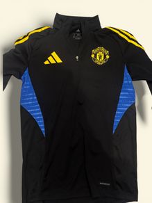 Manchester United training jersey