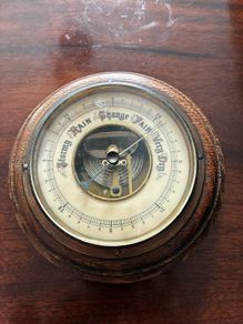Lluft Barometer