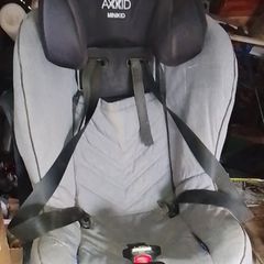 Axkid rearfacing car seat