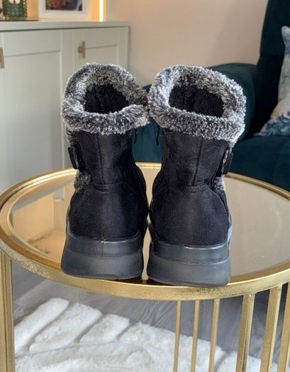 Comfortable and Cosy Ankle Boots from Dunnes Stores Size: UK 5 / EU 38